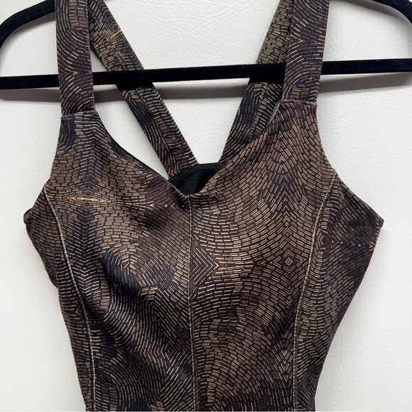 Lululemon city tank peplum out Brown and Black Sleeveless Top size 10 - Picture 5 of 11
